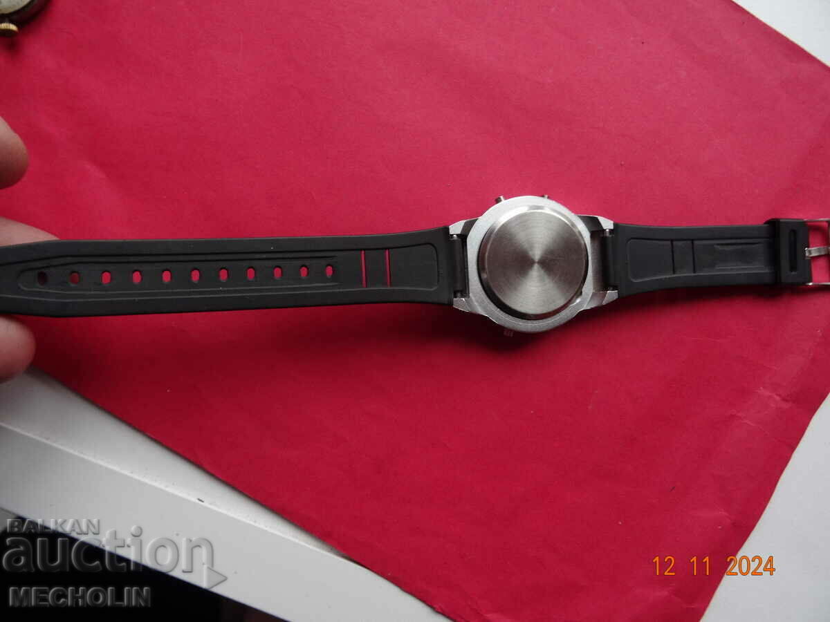 Auction clock collector AGENT 007 QUARTZ Auction clock collector AGENT 007 QUARTZ