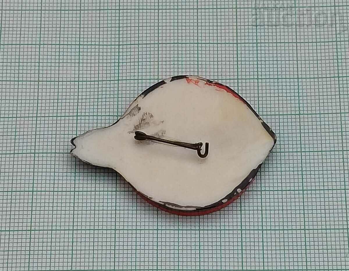 Auction  LADY OLD MARTENICE BADGE