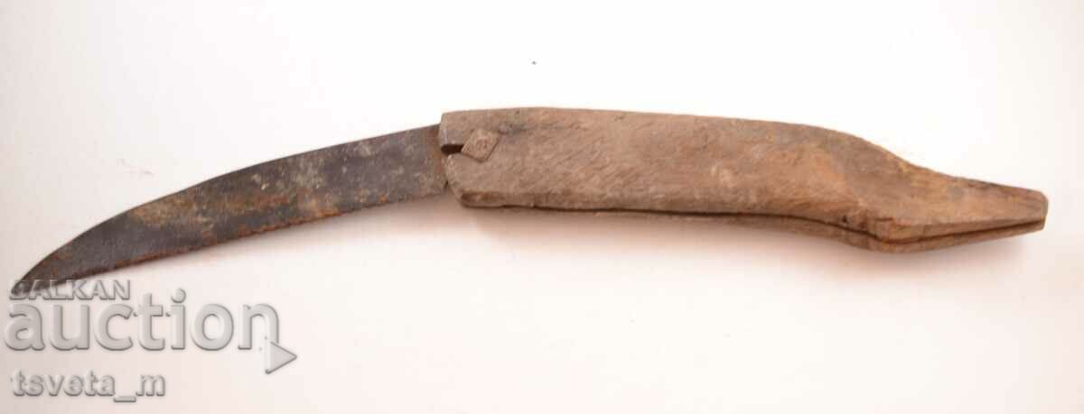 Cuțit antic de livadă, Turgen cu preț 5.00 BGN | € 2.56 Cuțit antic de livadă, Turgen cu preț 5.00 BGN | € 2.56