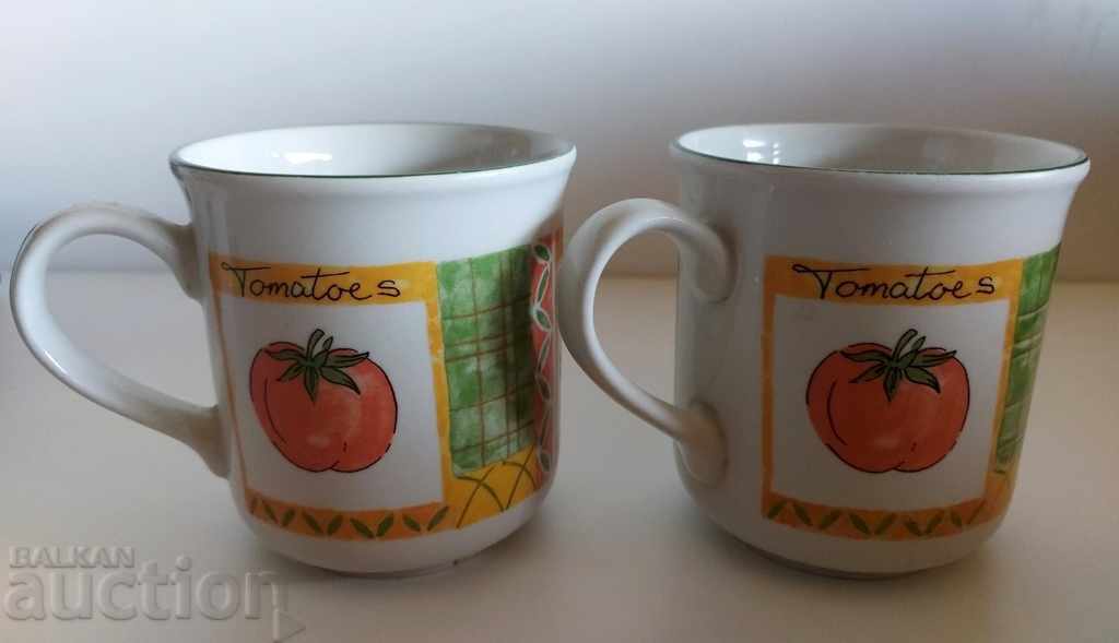 , SET OF ENGLISH GLASSES PORCELAIN OR CERAMIC