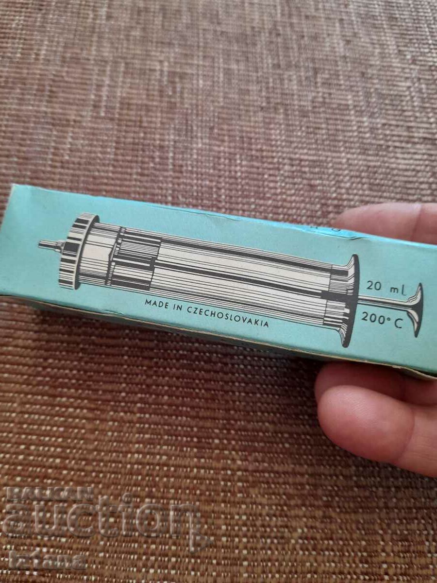 Аукцион Стара стъклена спринцовка Chirana