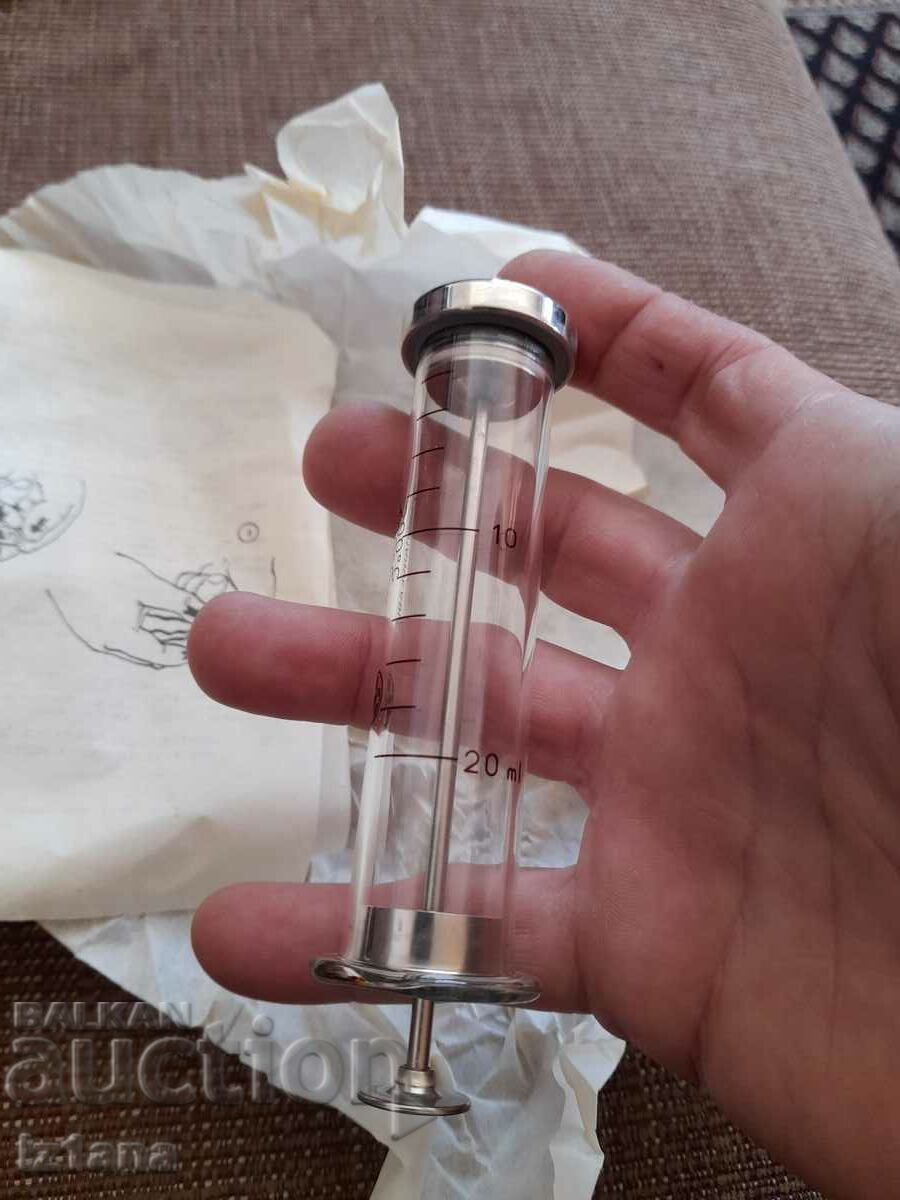 Стара стъклена спринцовка Chirana - 5