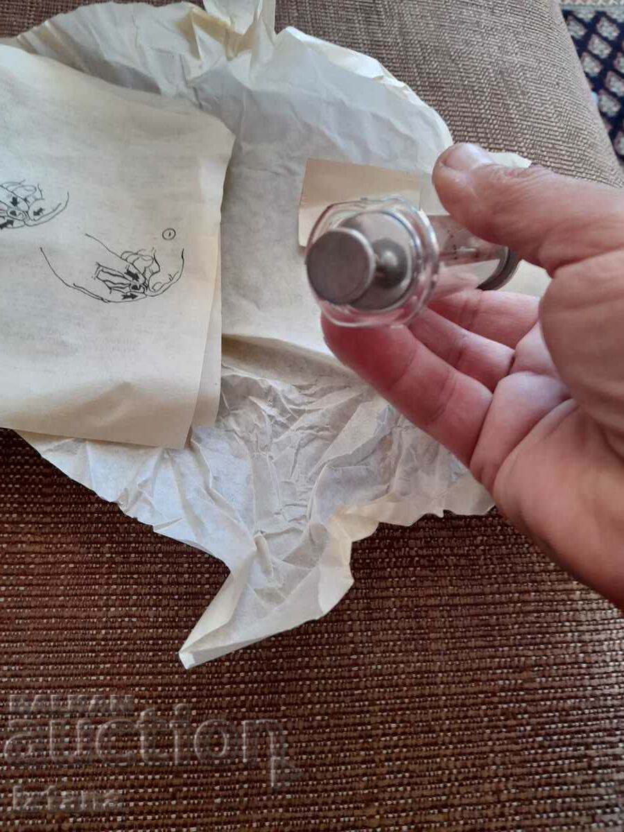 Стара стъклена спринцовка Chirana - 7