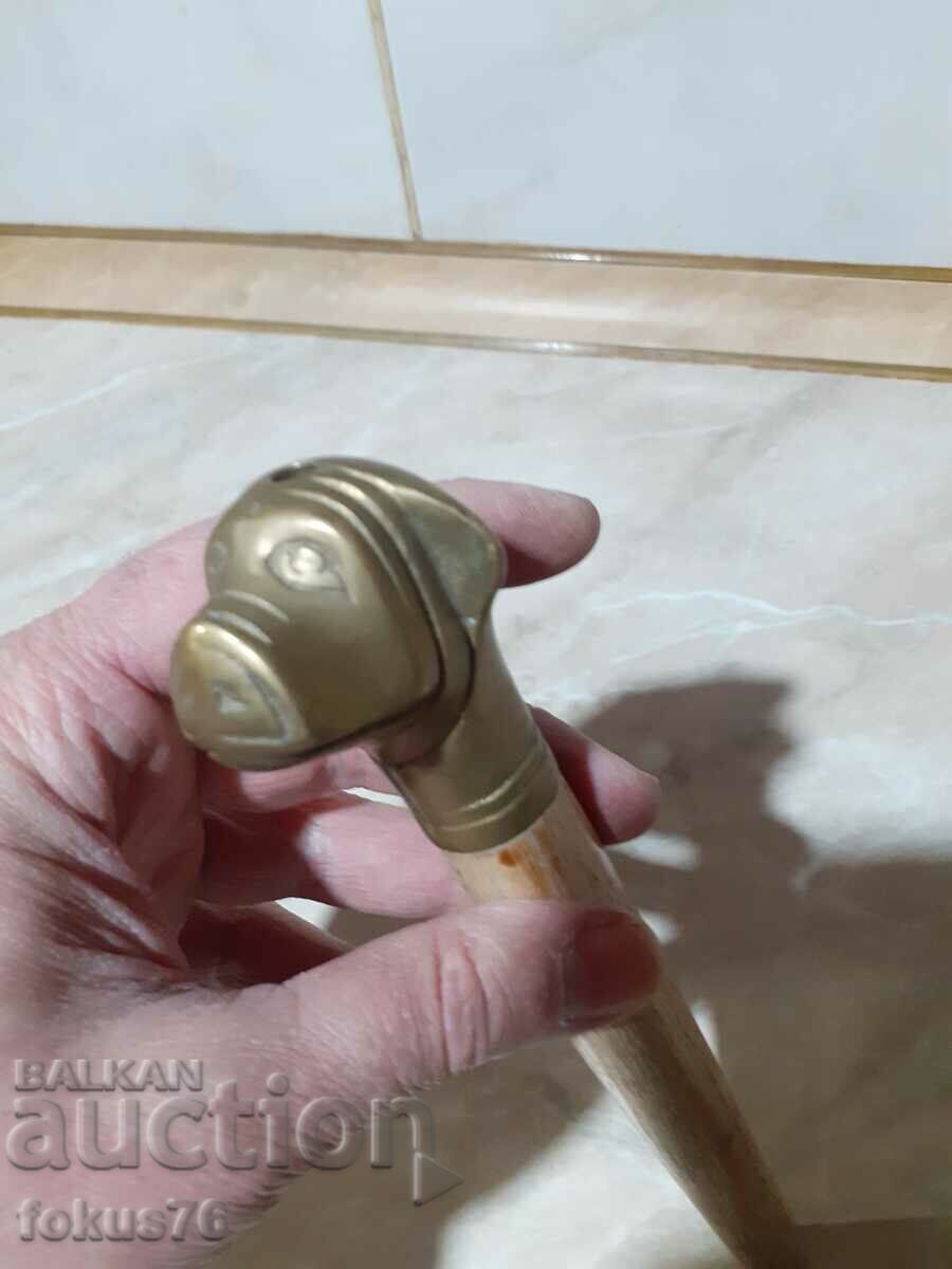 Delivery of Old cane or umbrella handle bronze dog head Delivery of Old cane or umbrella handle bronze dog head