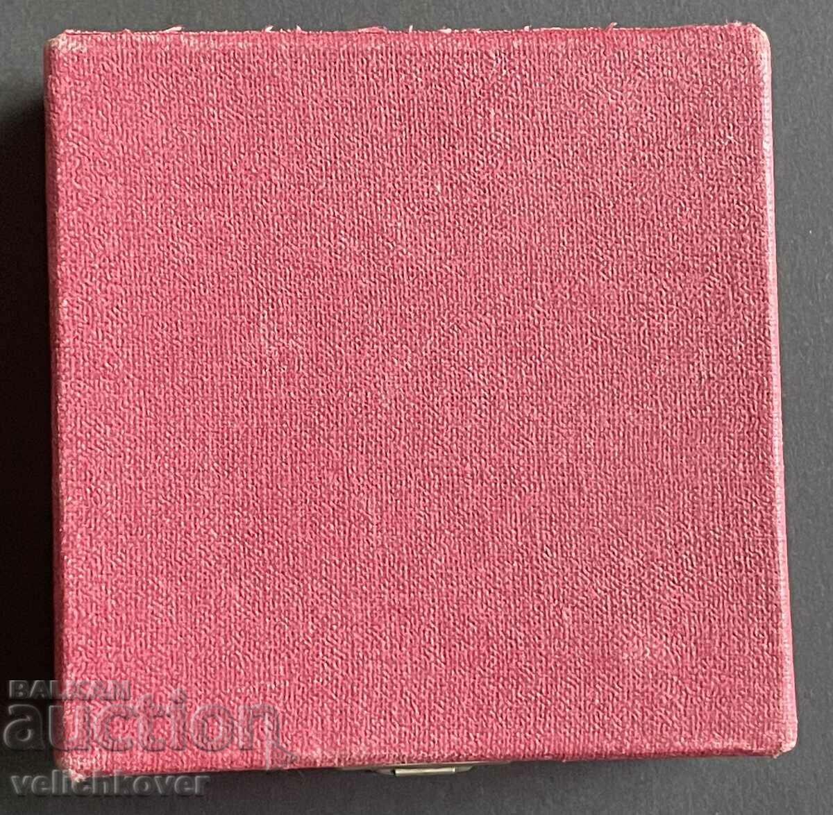 Auction 39156 Plaque 85 International Federation of Aeronautics Auction 39156 Plaque 85 International Federation of Aeronautics