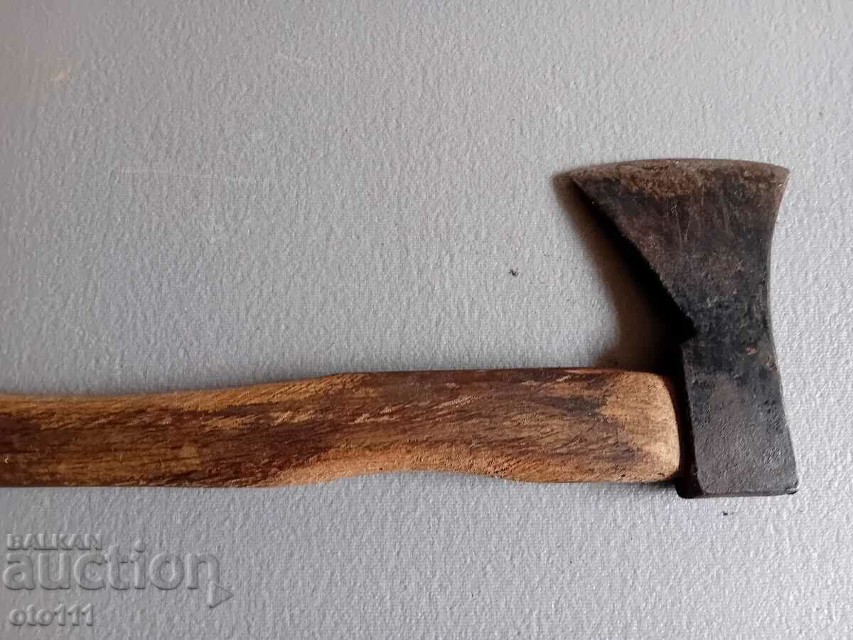 OLD STAMPED AX - 5 OLD STAMPED AX - 5