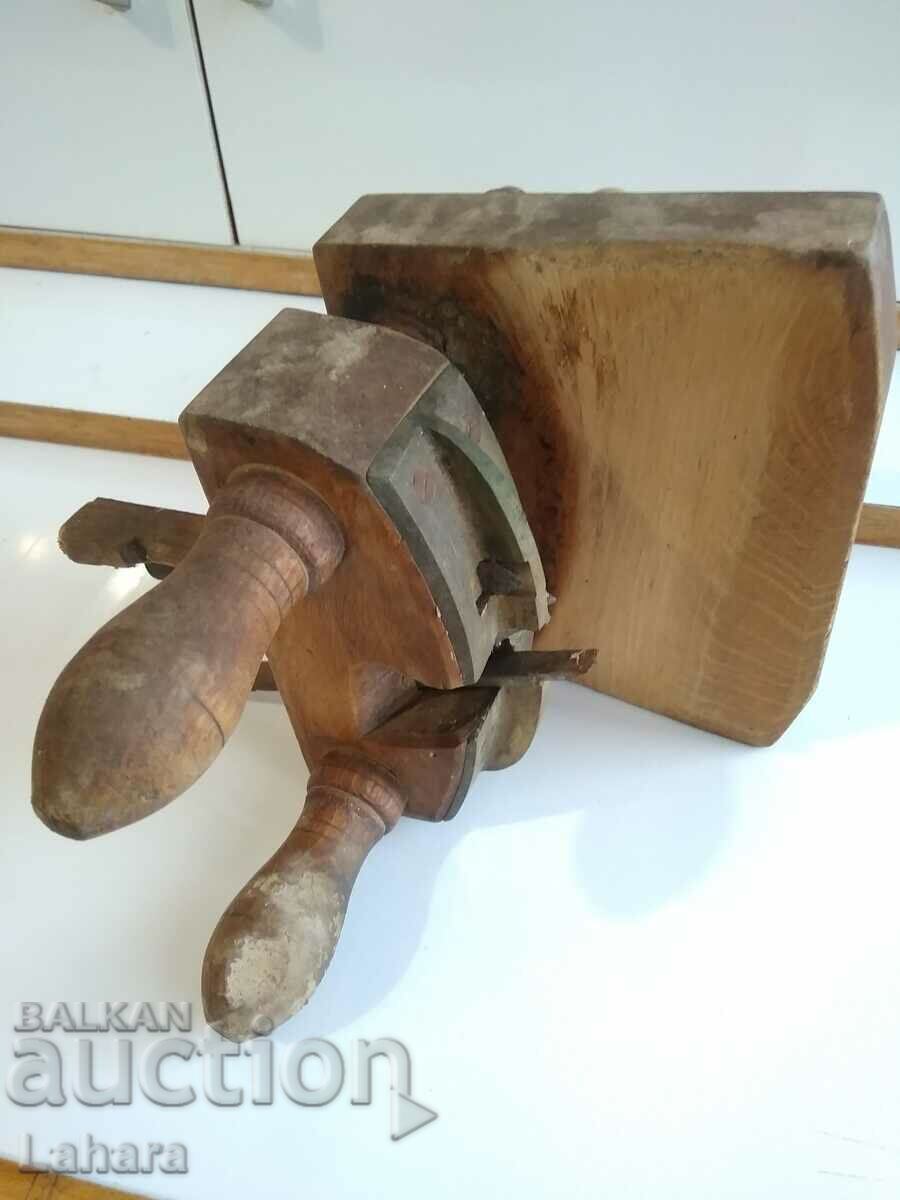 Rindea de dulgher pentru caneluri pentru butoi cu preț € 36.81 | 71.99 BGN