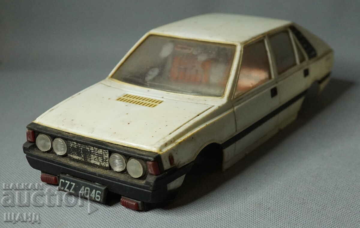 Polonez Veche Polish Plastic Toy Model Car Polonez