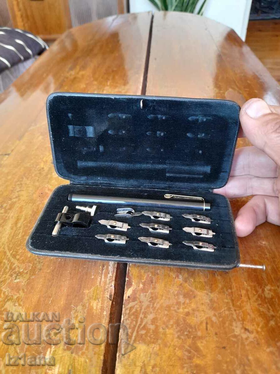 Delivery of Old set for drawing, painting Markant Delivery of Old set for drawing, painting Markant