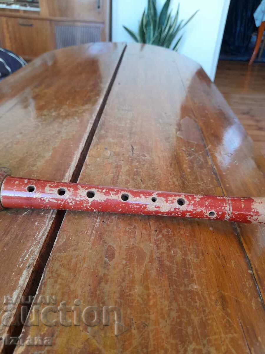 Licitație Bătrân ticălos, duduk, fluier Licitație Bătrân ticălos, duduk, fluier