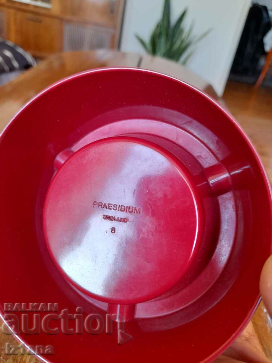 Old Johnnie Walker ashtray - 6 Old Johnnie Walker ashtray - 6