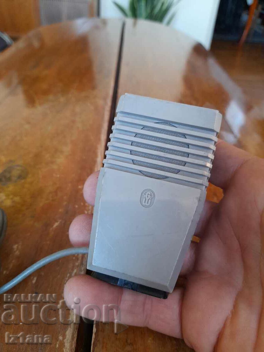 Old microphone RFT DHM62 with price 33.00 BGN | € 16.87 Old microphone RFT DHM62 with price 33.00 BGN | € 16.87