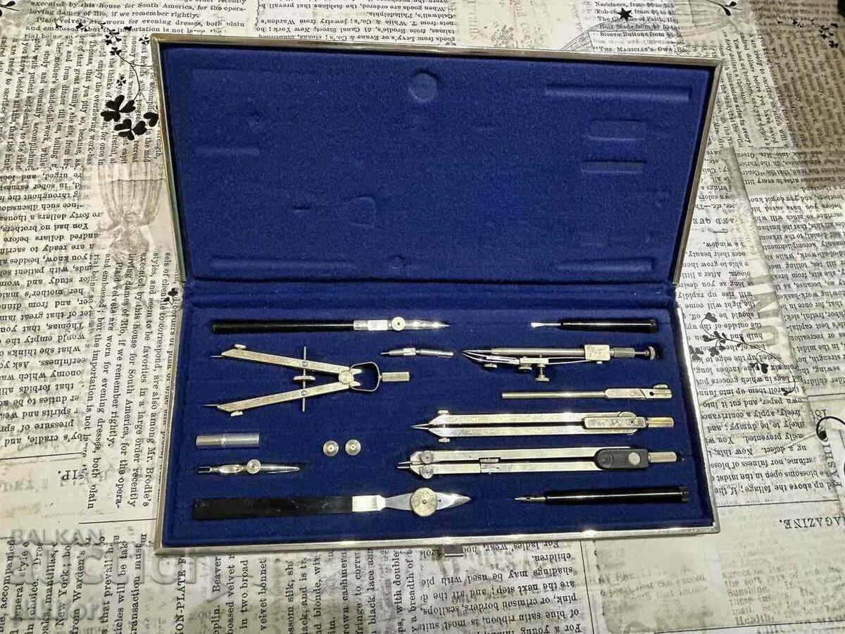 Пергели Richter Kopernikus с цена € 33.00 | 64.54 лв.