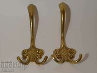 Bronze hangers with ornaments