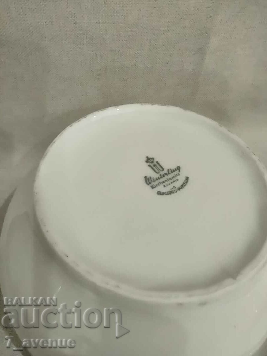 Livrarea Ceainic frumos cu suport de încălzire, Germania, 15.11.24