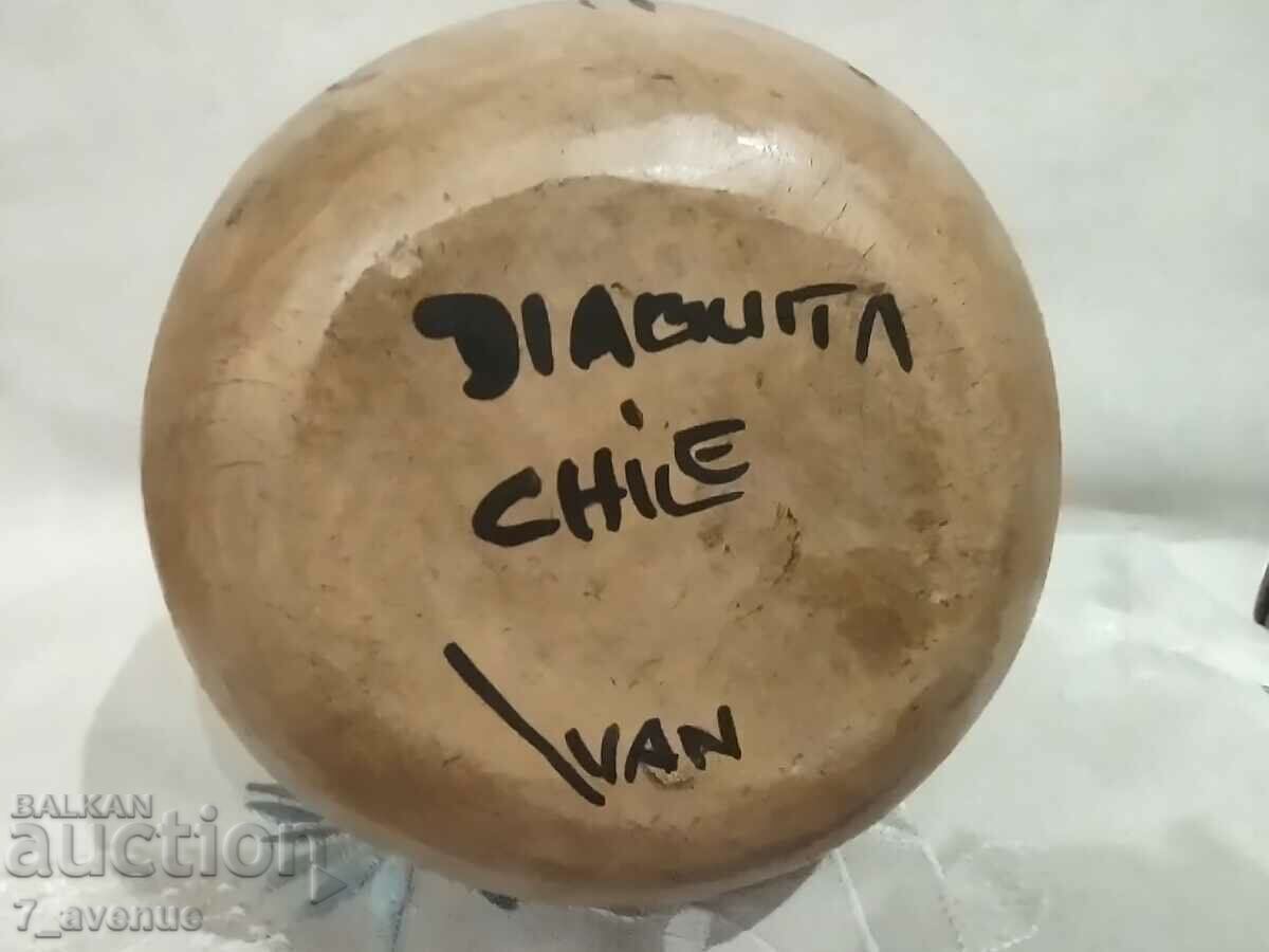 Interesting ceramic vessel, author, pottery, Chile, 11/15/24 - 5 Interesting ceramic vessel, author, pottery, Chile, 11/15/24 - 5