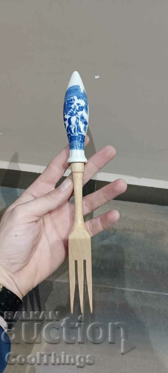 Large porcelain wood fork