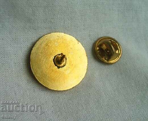 Football badge - AS Bari/AS Bari, Italy with price 2.00 BGN | € 1.02 Football badge - AS Bari/AS Bari, Italy with price 2.00 BGN | € 1.02