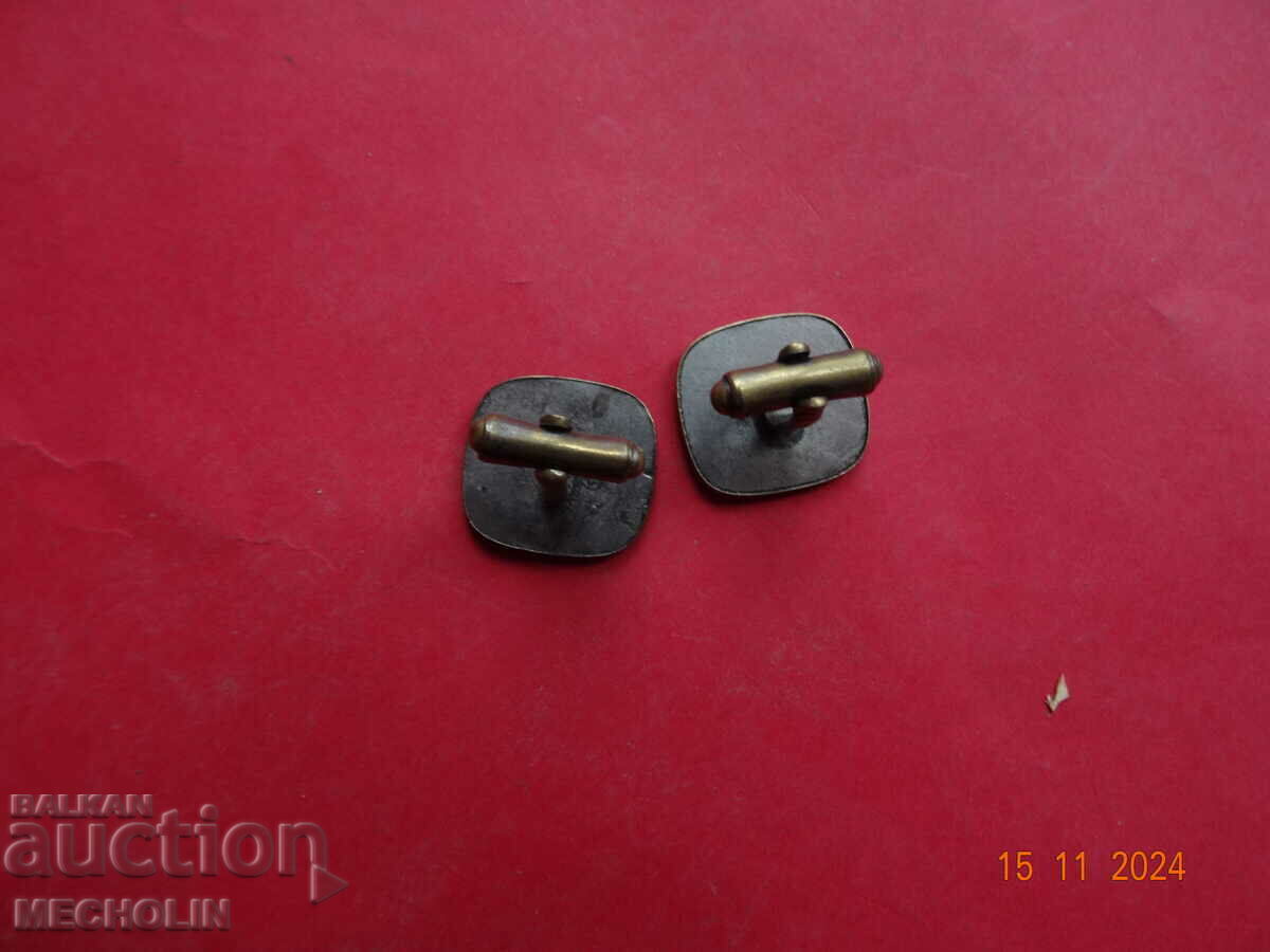 Licitație Butoni vechi bulgară pentru butoni pentru cămașă