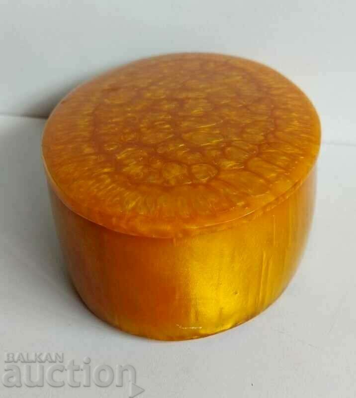 .SOC ΚΟΣΜΗΜΑΤΟΚΟΥΤΙ ΜΕ ΕΤΙΚΕΤΑ ΑΠΟΜΙΜΗΣΗ ΠΟΡΤΟΚΑΡΙ με τιμή 25.00 BGN | € 12.78 .SOC ΚΟΣΜΗΜΑΤΟΚΟΥΤΙ ΜΕ ΕΤΙΚΕΤΑ ΑΠΟΜΙΜΗΣΗ ΠΟΡΤΟΚΑΡΙ με τιμή 25.00 BGN | € 12.78