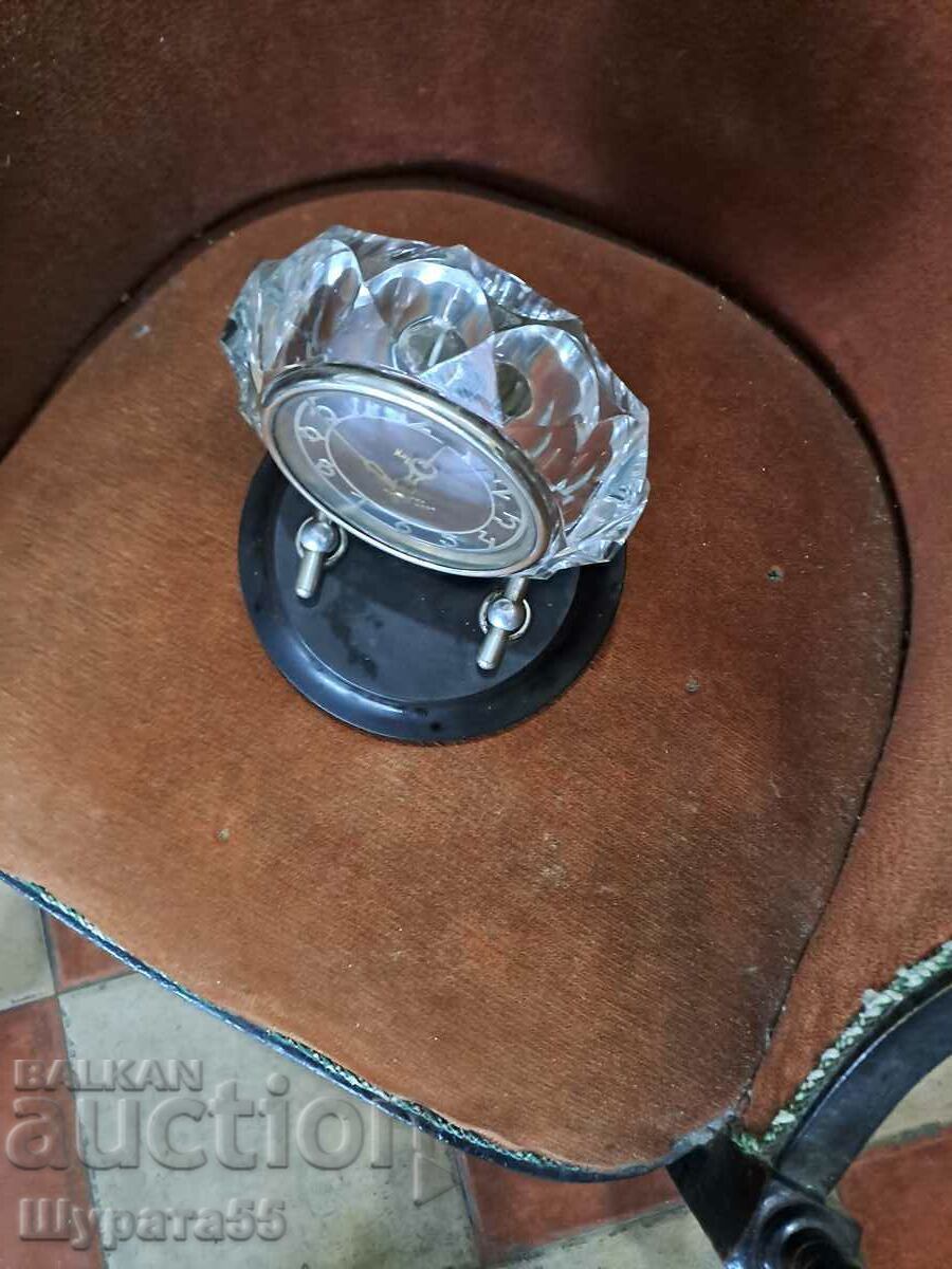 LIGHTHOUSE watch, works 2 weeks crystal with price 100.00 BGN | € 51.13 LIGHTHOUSE watch, works 2 weeks crystal with price 100.00 BGN | € 51.13