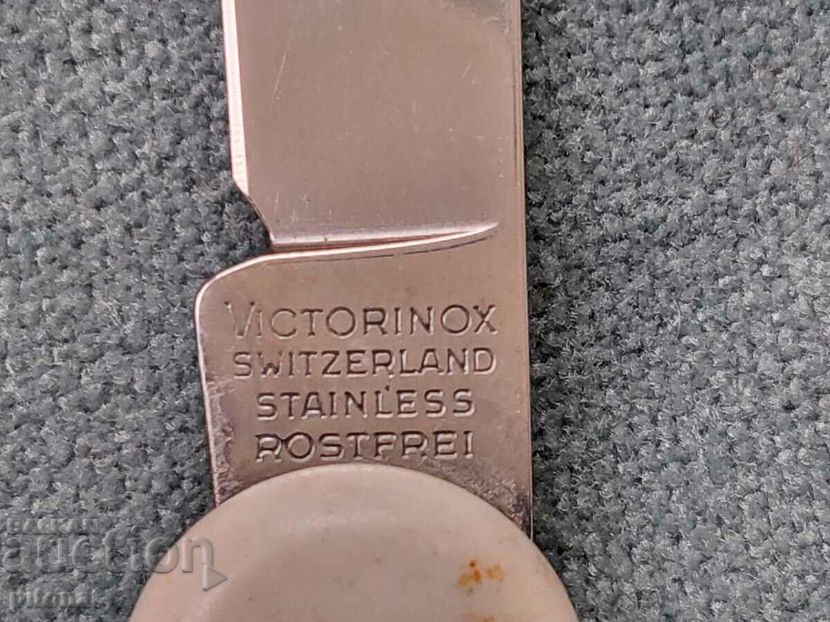 Delivery of VICTORINOX pocket knife Delivery of VICTORINOX pocket knife