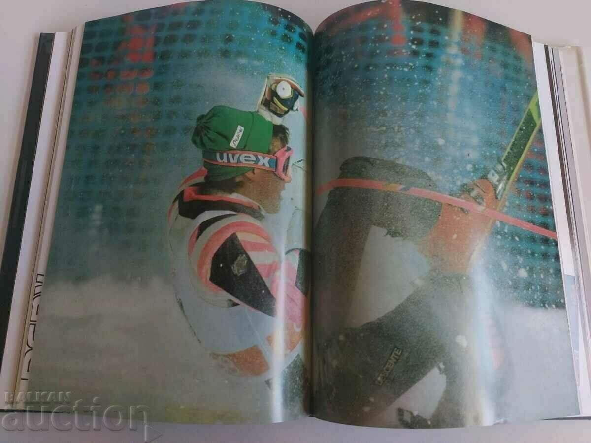 ALMANAC PHOTO 1989 PHOTOGRAPHY BOOK ALBUM - 5 ALMANAC PHOTO 1989 PHOTOGRAPHY BOOK ALBUM - 5