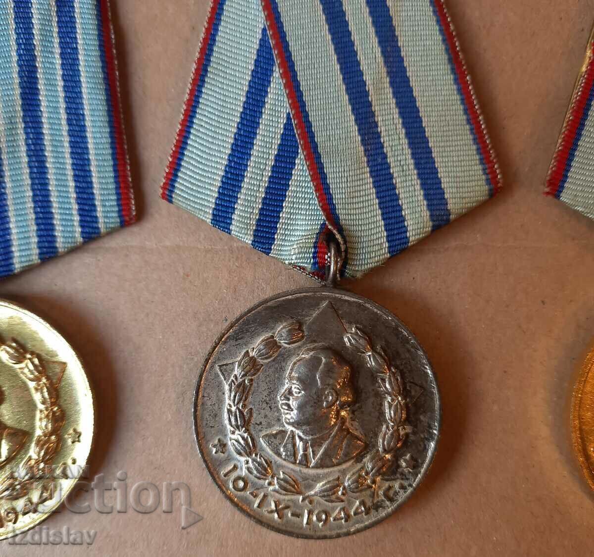 3 medals for 10 and 15 years MIA and the rare one for 20 years KDS - 7 3 medals for 10 and 15 years MIA and the rare one for 20 years KDS - 7