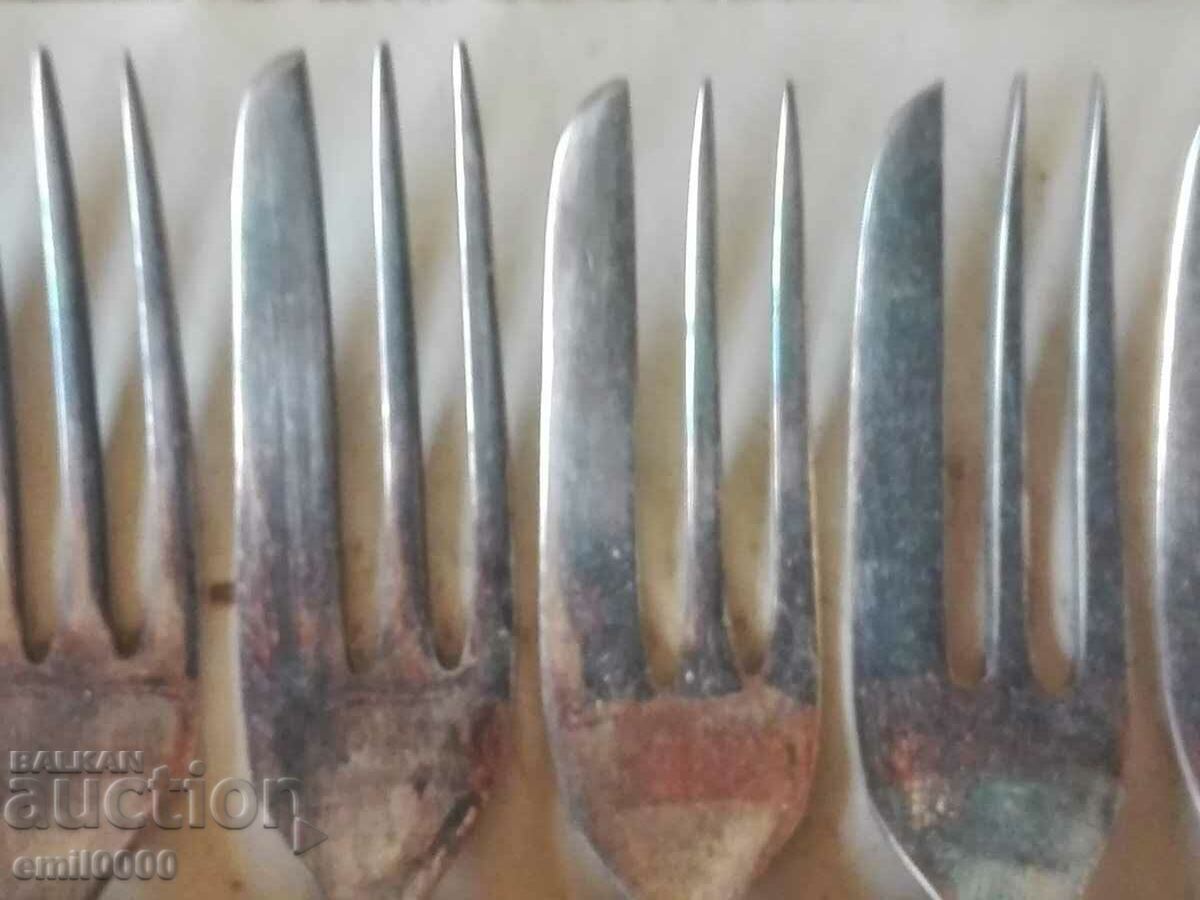 Furculițe pentru desert. cu preț € 10.99 | 21.49 BGN