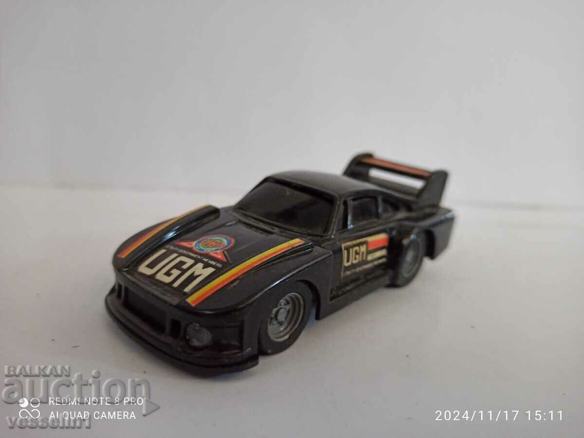 Old stroller from 80 years old car with price 10.00 BGN | € 5.11 Old stroller from 80 years old car with price 10.00 BGN | € 5.11