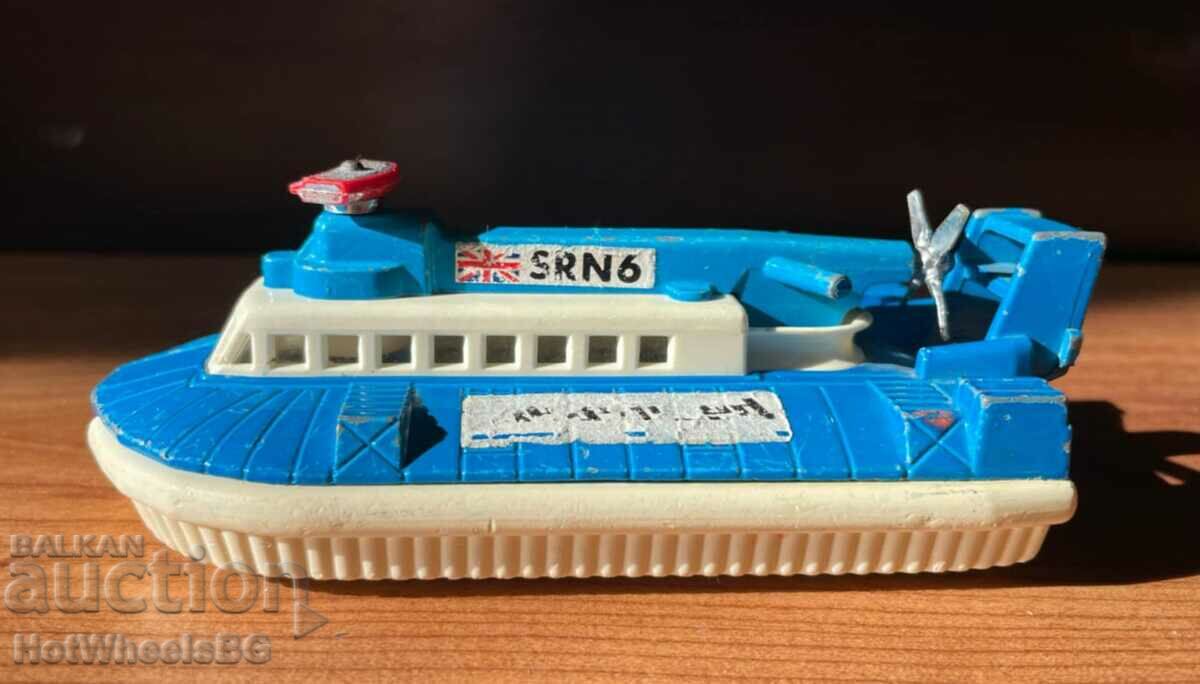 MATCHBOX Super Kings K-22 Hovercraft S.R.N.6 Diecast. with price 15.00 BGN | € 7.67