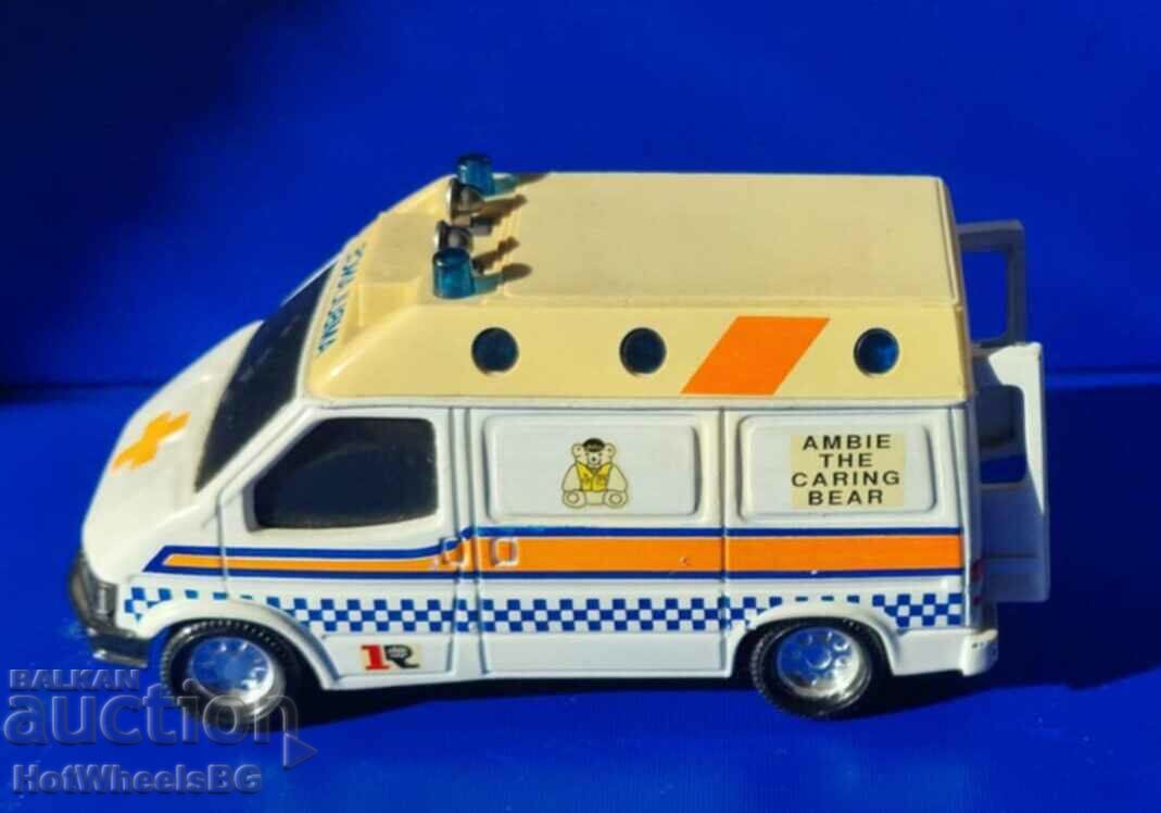 MATCHBOX Super Kings Ford Transit Air Ambulance - 5