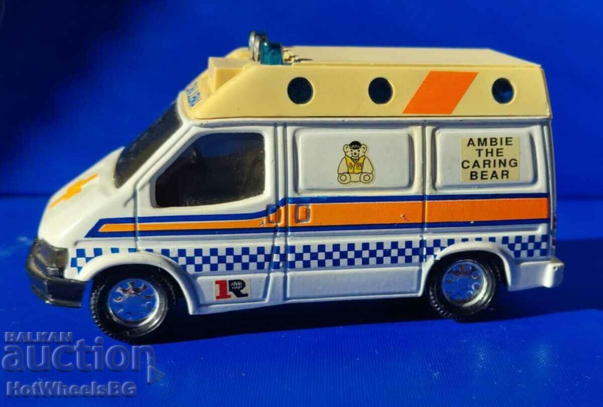 MATCHBOX Super Kings Ford Transit Air Ambulance