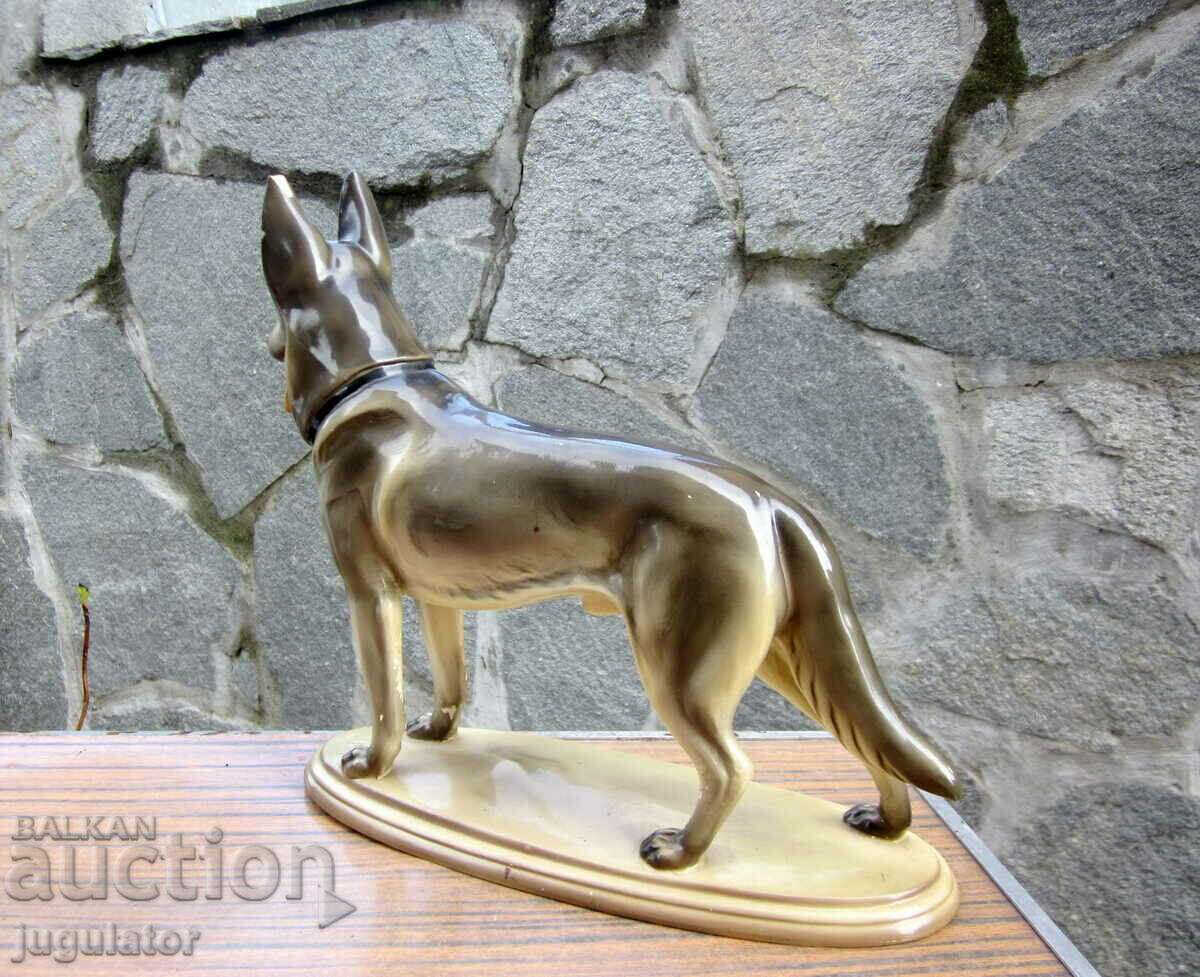 Bulgarian ceramic figure plastic German shepherd dog - 5 Bulgarian ceramic figure plastic German shepherd dog - 5