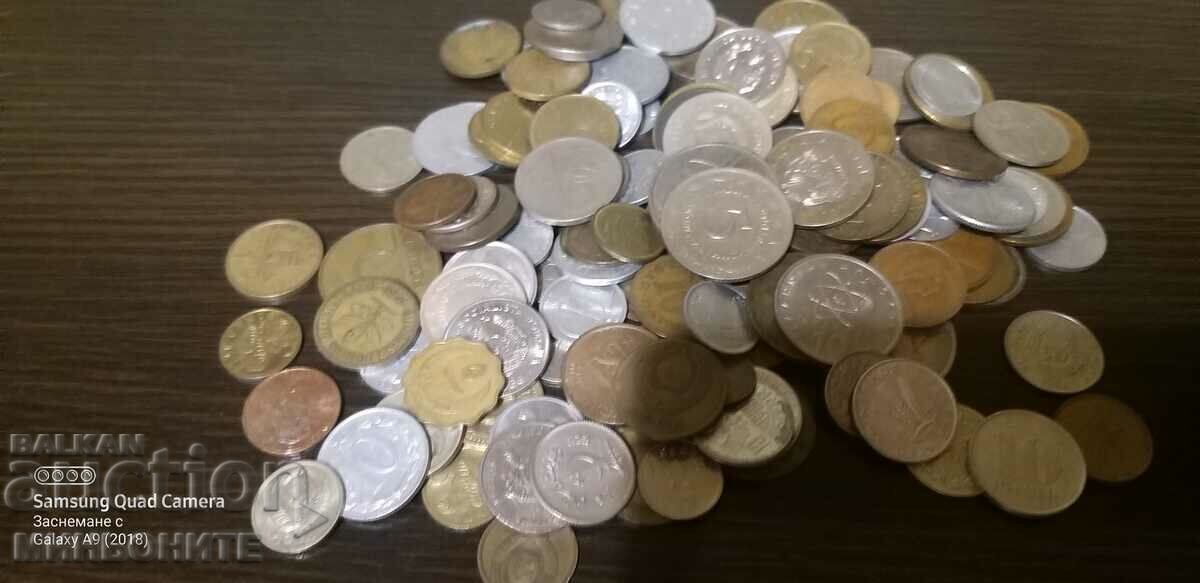 Delivery of Lot of 120 foreign coins Delivery of Lot of 120 foreign coins