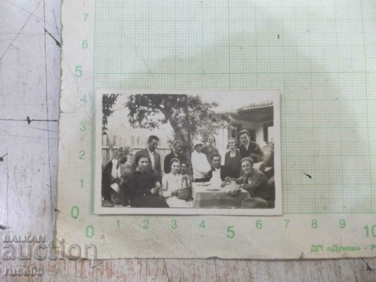 Photo old in houses on a table