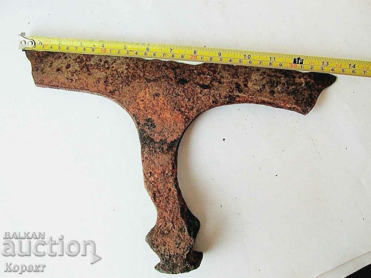 Very old Military Iron Battleaxe - 5