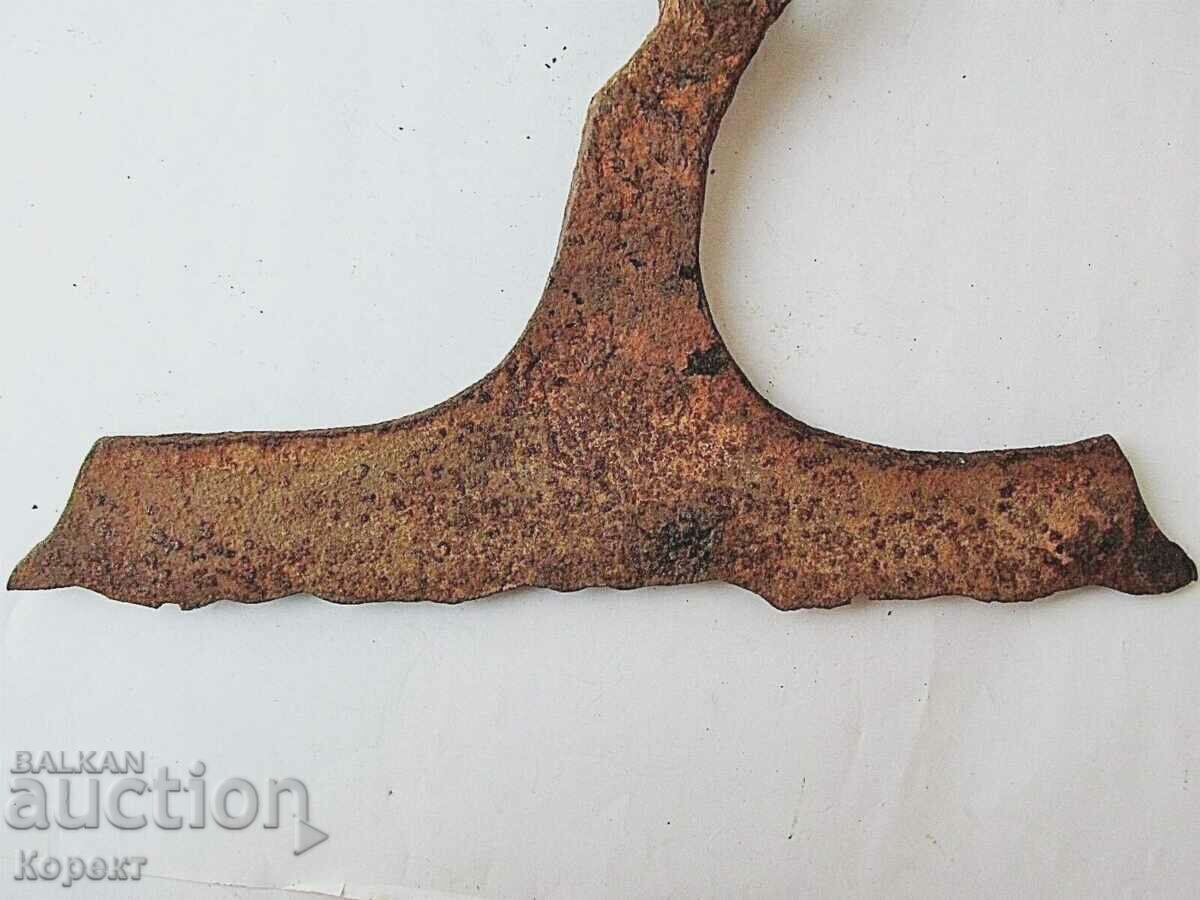Very old Military Iron Battleaxe - 7
