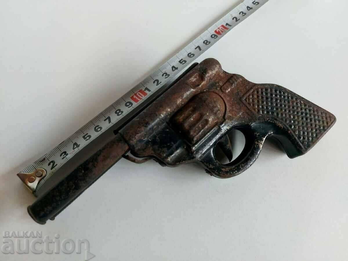 Delivery of .RARE TOY SHEET METAL DOUBLE BARREL GUN METAL NOT WORKING Delivery of .RARE TOY SHEET METAL DOUBLE BARREL GUN METAL NOT WORKING