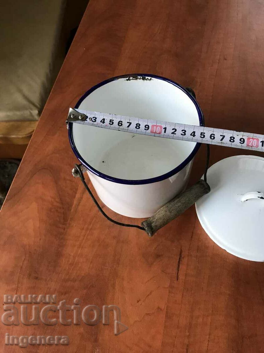 Auction  BOILER BOILER BOILER DISH ENAMELLED LID FROM SOCA MARKED 1966