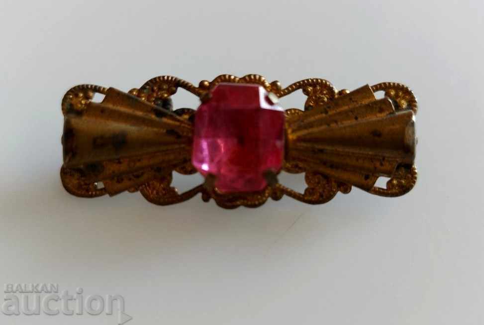 . OLD ROYAL BROOCH JEWELERY JEWELRY ORNAMENT with price 19.00 BGN | € 9.71 . OLD ROYAL BROOCH JEWELERY JEWELRY ORNAMENT with price 19.00 BGN | € 9.71