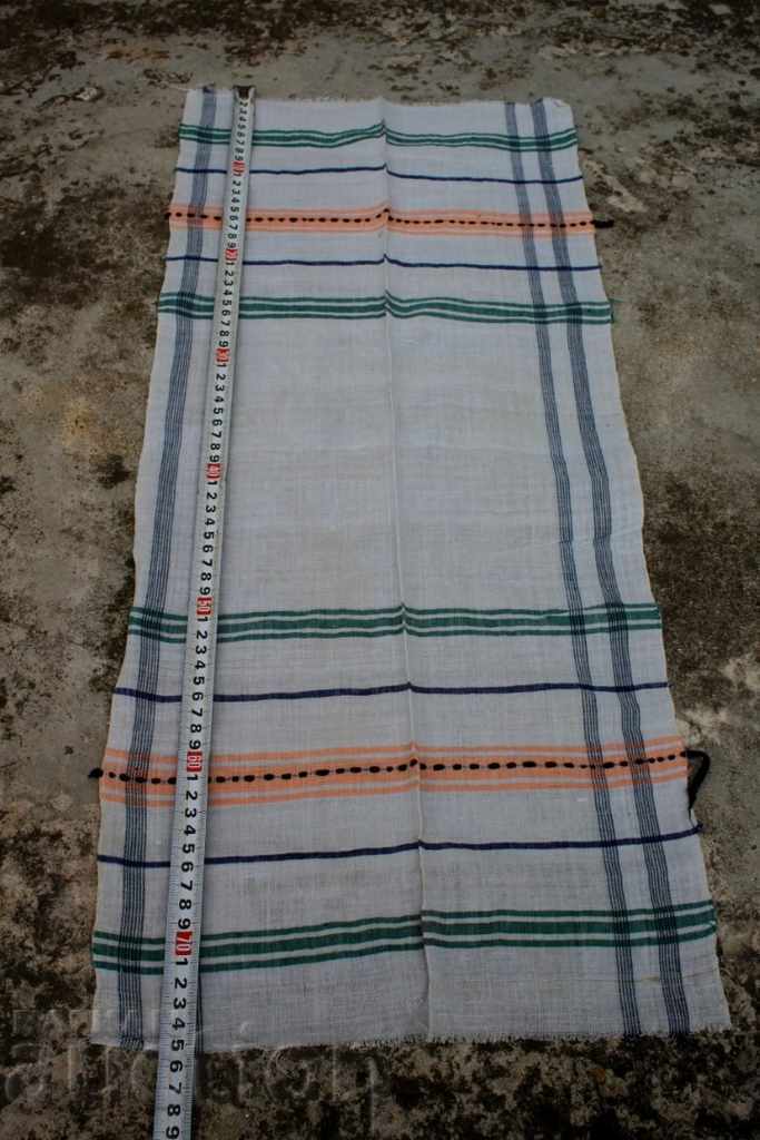 Auction  . OLD AUTHENTIC TOWEL MESAL TOWEL