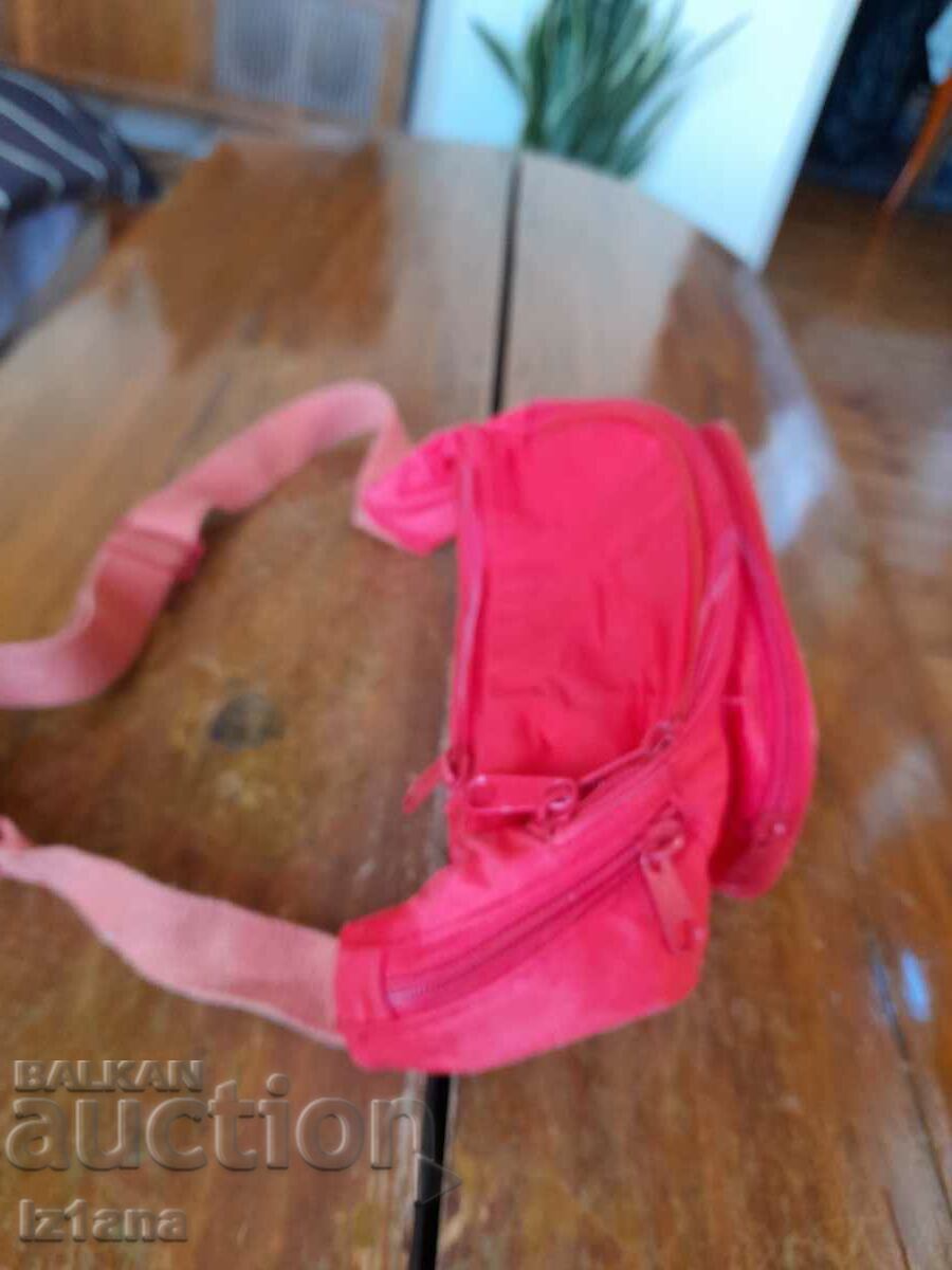 Δημοπρασία Παλιά τσάντα μέσης Marlboro Δημοπρασία Παλιά τσάντα μέσης Marlboro