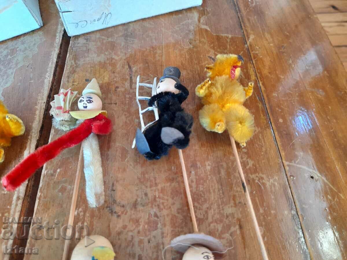 Доставка на Стари Съборджийски фигурки Доставка на Стари Съборджийски фигурки