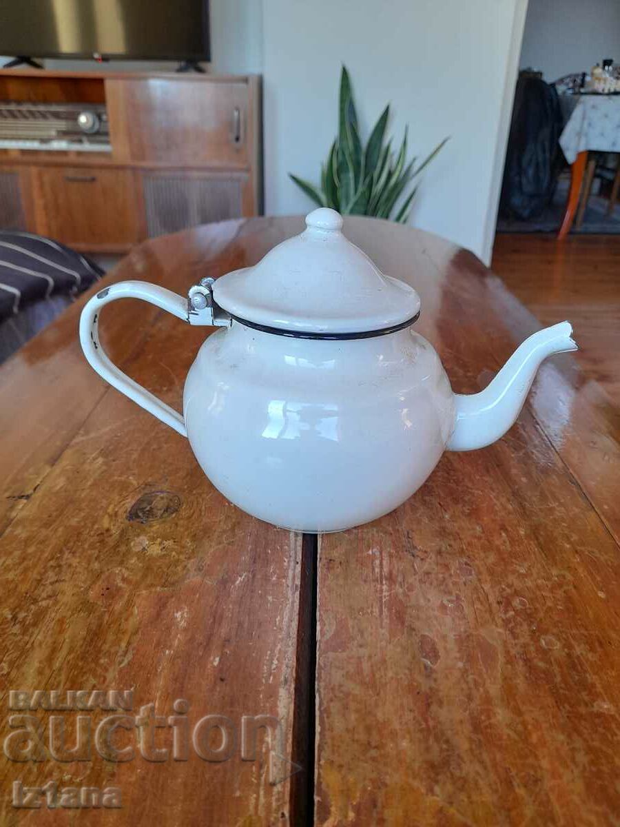 Δημοπρασία Παλιά τσαγιέρα εμαγιέ Δημοπρασία Παλιά τσαγιέρα εμαγιέ