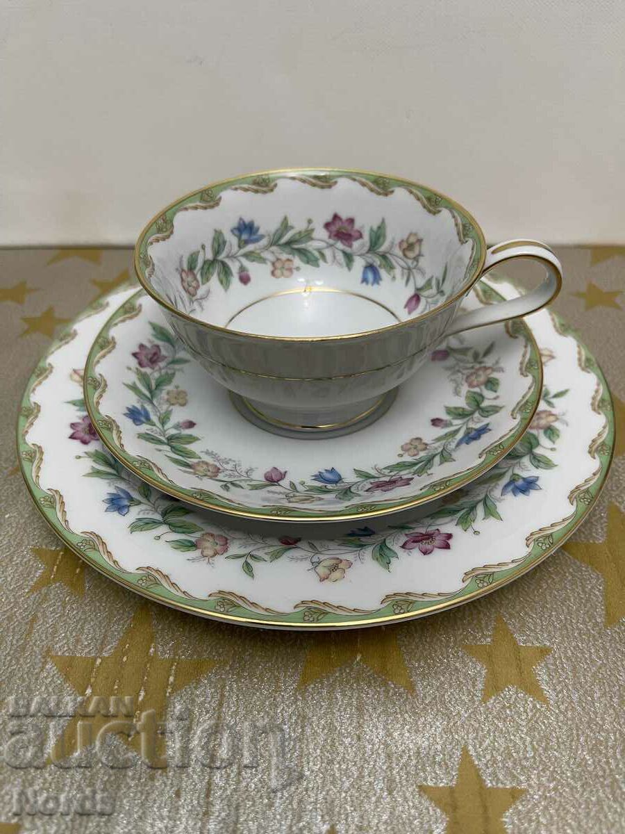 Красив троен сет NORITAKE