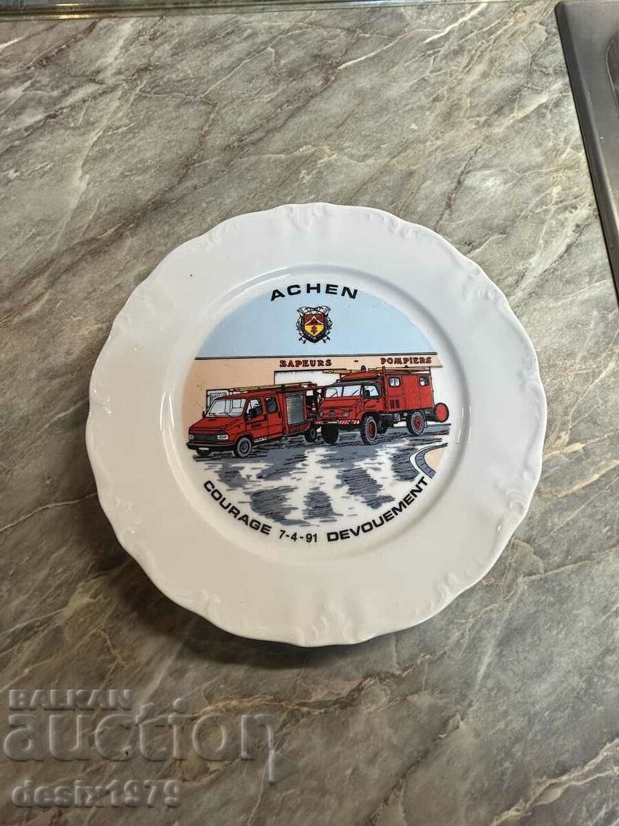 Collector's plate with firefighter motifs