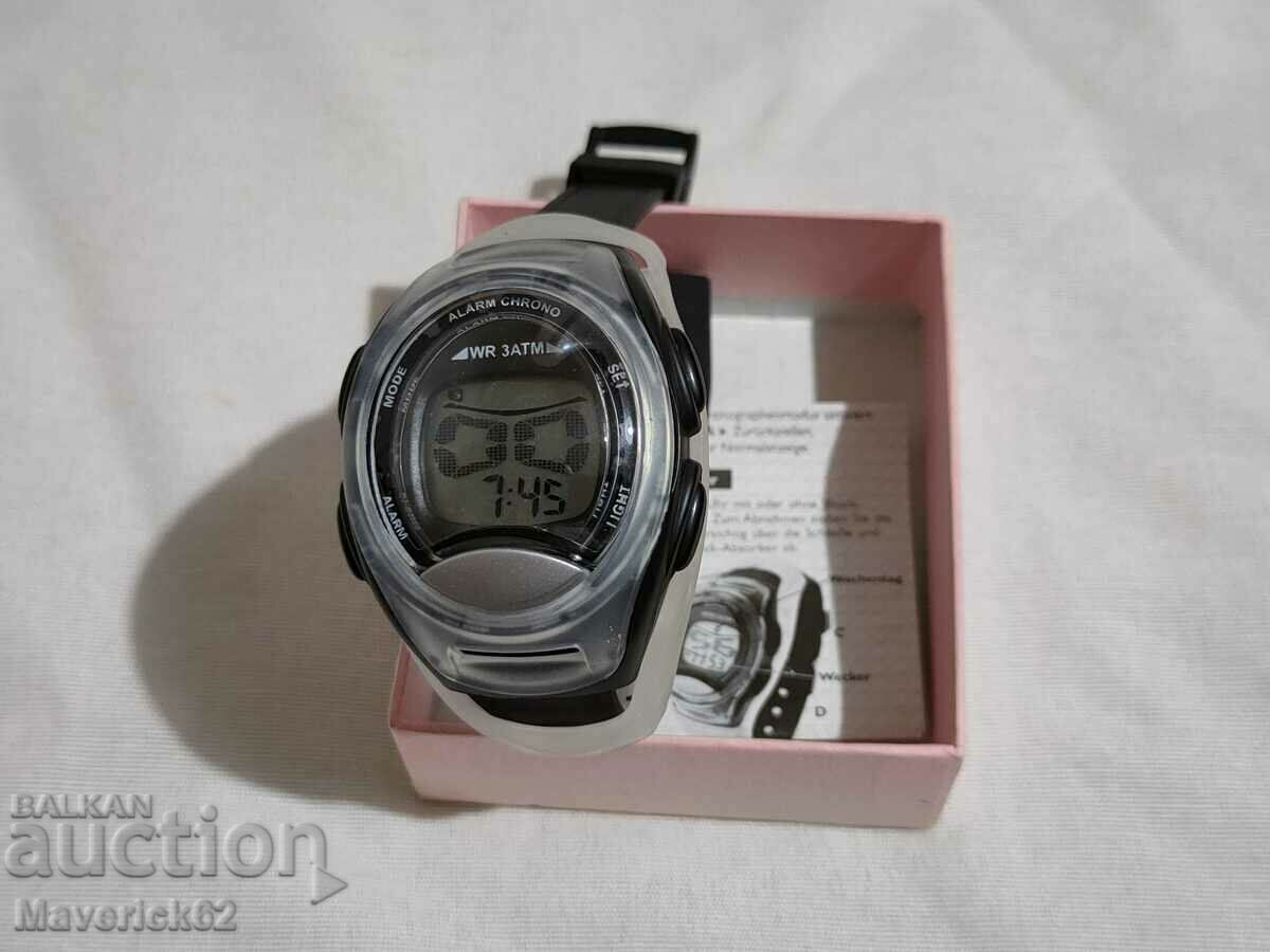 Ceas german nou cu preț 25.00 BGN | € 12.78 Ceas german nou cu preț 25.00 BGN | € 12.78