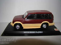 BZC 1:43 MITSUBISHI PAJERO TOY MODEL STROLLER