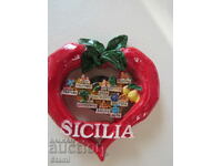 Magnet din Sicilia, Italia-1